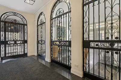 70 E Scott Street #308, Chicago, IL 60610 - Photo 21