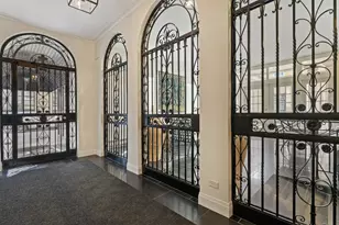 70 E Scott St, Chicago, IL 60610 - Photo 21