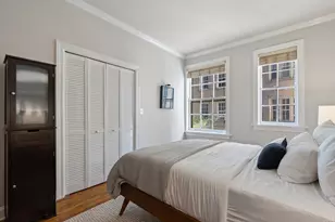 70 E Scott St, Chicago, IL 60610 - Photo 17