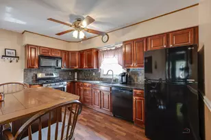 1518 Marquette Rd, Joliet, IL 60436 - Photo 11