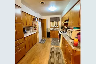 647 Hazen Avenue, Oglesby, IL 61348 - Photo 7