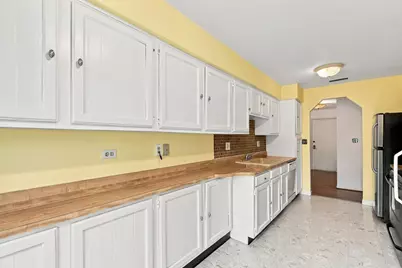 5501 Lincoln Avenue #206, Morton Grove, IL 60053 - Photo 9