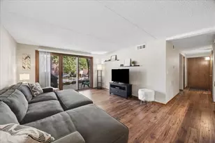 225 E Wing St, Arlington Heights, IL 60004 - Photo 3
