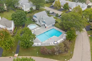 1913 Quaker Hollow Ln, Streamwood, IL 60107 - Photo 23
