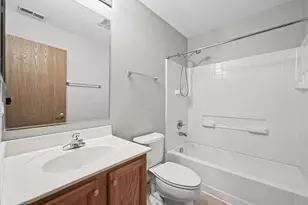 602 Grand Canyon Cir, Crystal Lake, IL 60014 - Photo 21