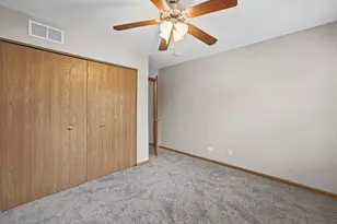 602 Grand Canyon Cir, Crystal Lake, IL 60014 - Photo 15