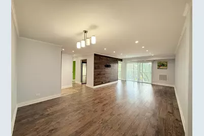 502 W Huntington Commons Road #438, Mount Prospect, IL 60056 - Photo 13