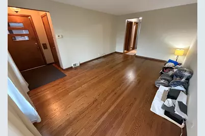 2822 W 102nd Place, Evergreen Park, IL 60805 - Photo 3