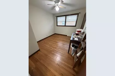 2822 W 102nd Place, Evergreen Park, IL 60805 - Photo 9