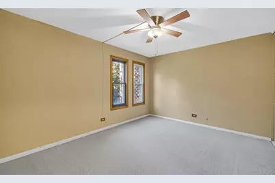 2025 Country Club Drive #11, Woodridge, IL 60517 - Photo 9