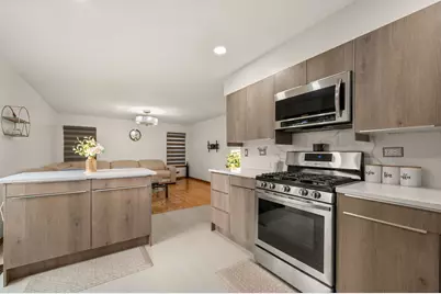 2035 N Green Bridge Lane, Hanover Park, IL 60133 - Photo 7