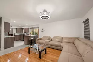 2035 N Green Bridge Ln, Hanover Park, IL 60133 - Photo 9