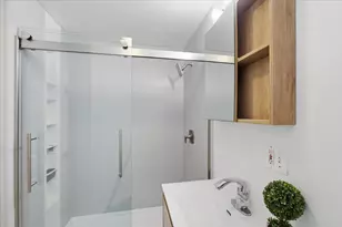 1627 W Columbia Ave, Chicago, IL 60626 - Photo 11