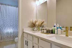 7167 N Ozanam Ave, Chicago, IL 60631 - Photo 21