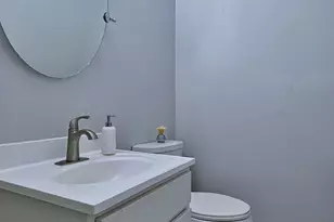7167 N Ozanam Ave, Chicago, IL 60631 - Photo 11