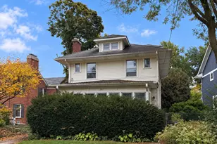 391 N Montclair Ave, Glen Ellyn, IL 60137 - Photo 1