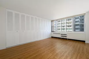 4250 N Marine Dr, Chicago, IL 60613 - Photo 17