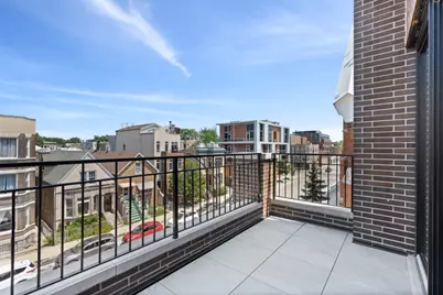 2023 W Augusta Boulevard #3W, Chicago, IL 60622 - Photo 9