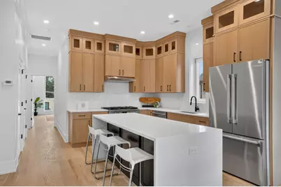 2023 W Augusta Boulevard #3W, Chicago, IL 60622 - Photo 3