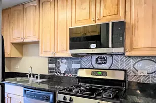 906 W Alleghany Dr, Arlington Heights, IL 60004 - Photo 5