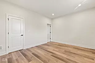 4605 S Prairie Ave, Chicago, IL 60653 - Photo 11