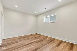 4605 S Prairie Ave, Chicago, IL 60653 - Photo 9