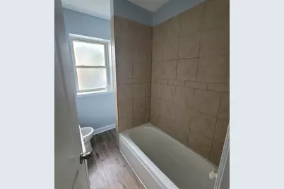 704 E 78th Street #1E, Chicago, IL 60619 - Photo 7