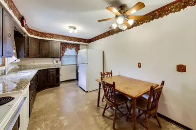 3601 W Clover Avenue, McHenry, IL 60050 - Photo 7