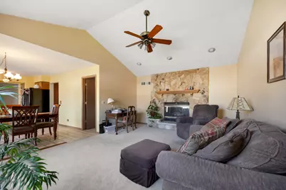911 Wilma Lane, Elk Grove Village, IL 60007 - Photo 11