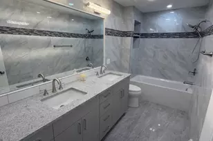 966 S Iowa Ave, Addison, IL 60101 - Photo 13