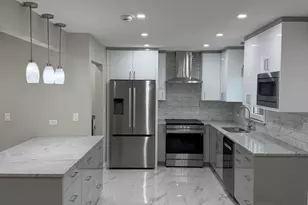 966 S Iowa Ave, Addison, IL 60101 - Photo 5
