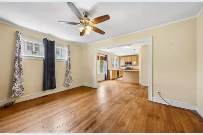 618 Sunderlin Street, Waukegan, IL 60085 - Photo 5