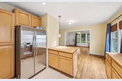 618 Sunderlin Street, Waukegan, IL 60085 - Photo 9