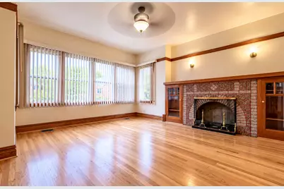 2252 N Laramie Avenue #1, Chicago, IL 60639 - Photo 3