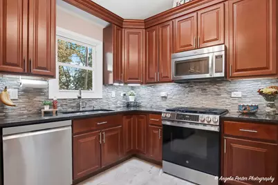 5408 N Amby Lane, McHenry, IL 60051 - Photo 9