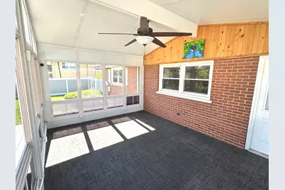 533 Woodview Avenue, Elk Grove Village, IL 60007 - Photo 23