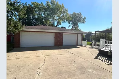 533 Woodview Avenue, Elk Grove Village, IL 60007 - Photo 33