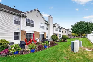 1554 Glacier Cir, Crystal Lake, IL 60014 - Photo 25