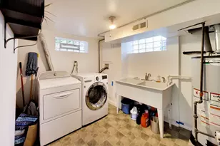8857 S Cregier Ave, Chicago, IL 60617 - Photo 23