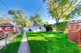 8857 S Cregier Ave, Chicago, IL 60617 - Photo 29