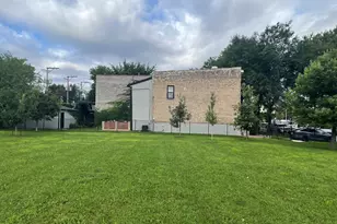 2335 W Maypole Ave, Chicago, IL 60612 - Photo 29