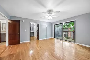 105 W Dover Dr, Mount Prospect, IL 60056 - Photo 21