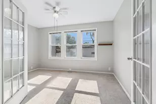 5007 W Argyle St, Chicago, IL 60630 - Photo 9