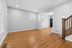 5007 W Argyle St, Chicago, IL 60630 - Photo 3
