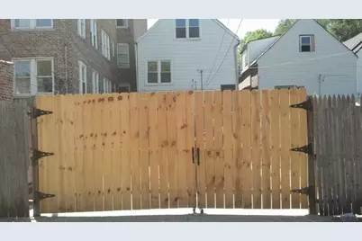 1429 S Komensky Avenue, Chicago, IL 60623 - Photo 9