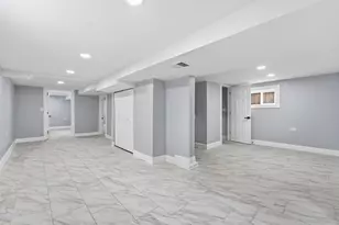 10607 S May St, Chicago, IL 60643 - Photo 15