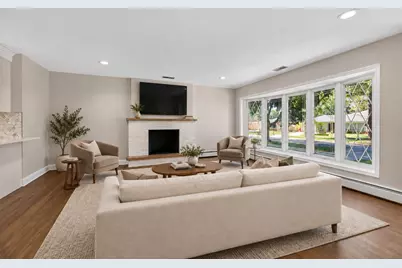307 N Patton Avenue, Arlington Heights, IL 60005 - Photo 3