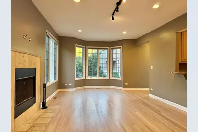 1522 Stonegate Manor #1522, Mount Prospect, IL 60056 - Photo 3