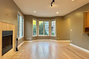 1522 Stonegate Manor, Mount Prospect, IL 60056 - Photo 3