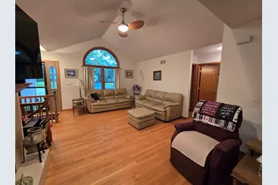 330 Kirkwood Avenue, Winthrop Harbor, IL 60096 - Photo 9